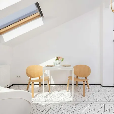 Beautiful With Air Conditioning For 2 Guests By Renters *